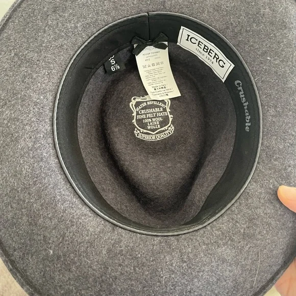 Iceberg hat - Picture 3 of 5